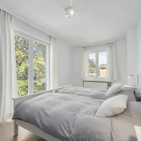 Les Brisants デ ハーン